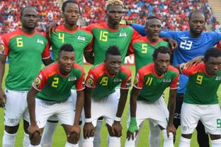 曼晚：曼联处理拉什福德的操作比曼城处理格拉利什更明智（曼晚：与曼城处理格拉利什相比，曼联在处置拉什福德上更为明智）